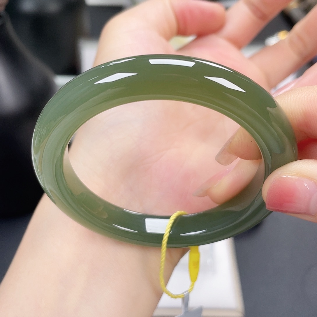 和田玉手镯5455未镶嵌