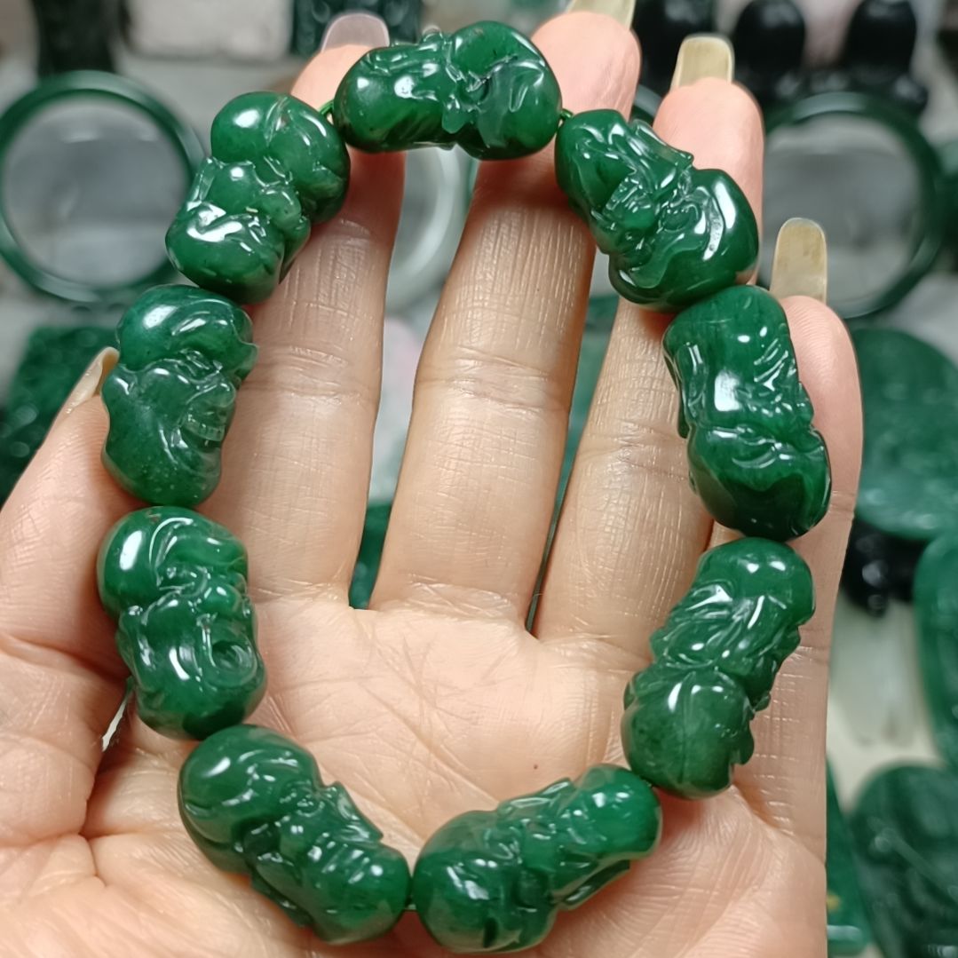 群***鹿独山玉未镶嵌十八罗汉