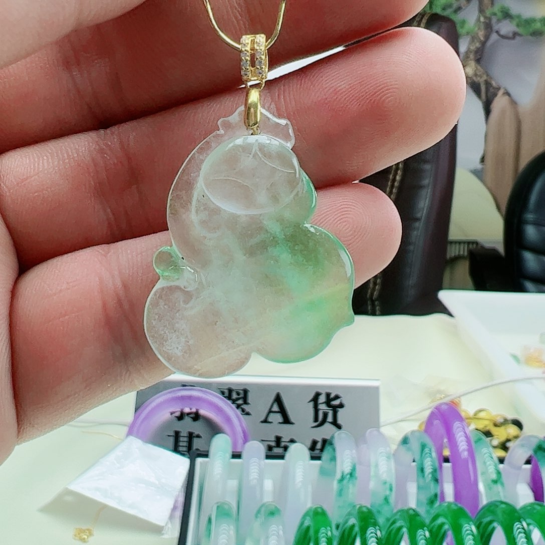 翡翠吊坠(赠链)银S925镶嵌