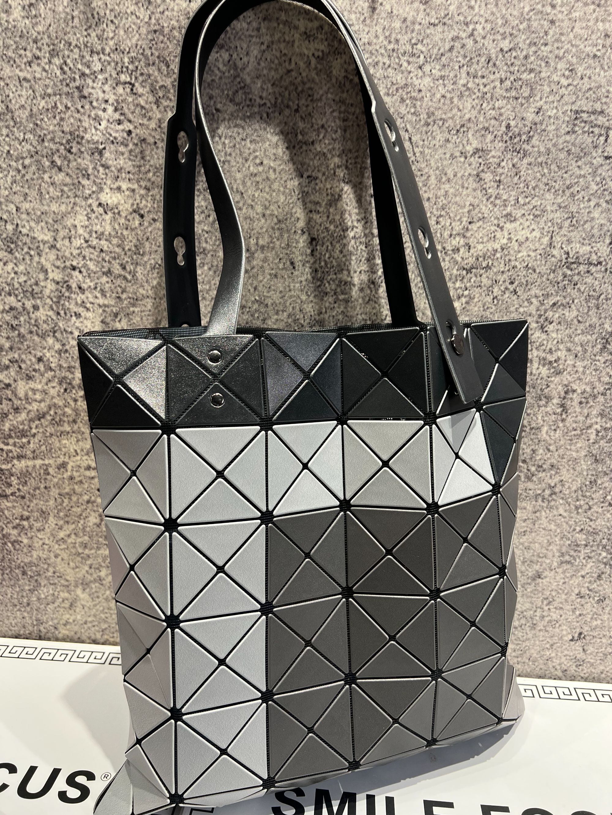 【三宅款三拼色六格】日式菱格大容量通勤托特磨砂哑光购物袋手提包