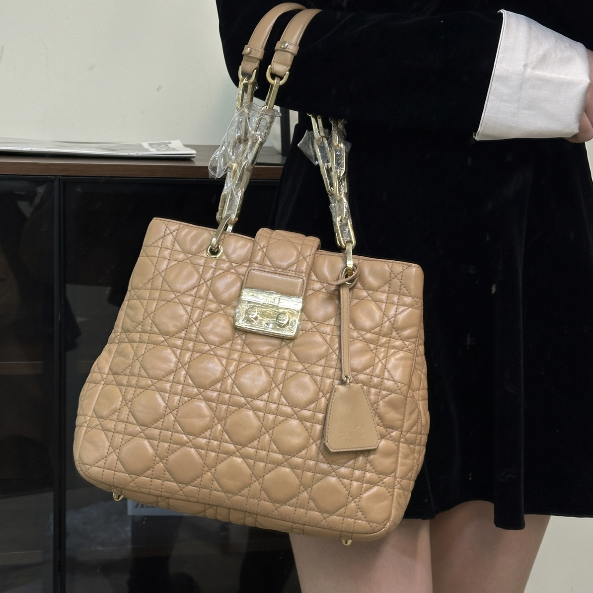 95新 DIOR/迪奥 奶茶色戴妃托特