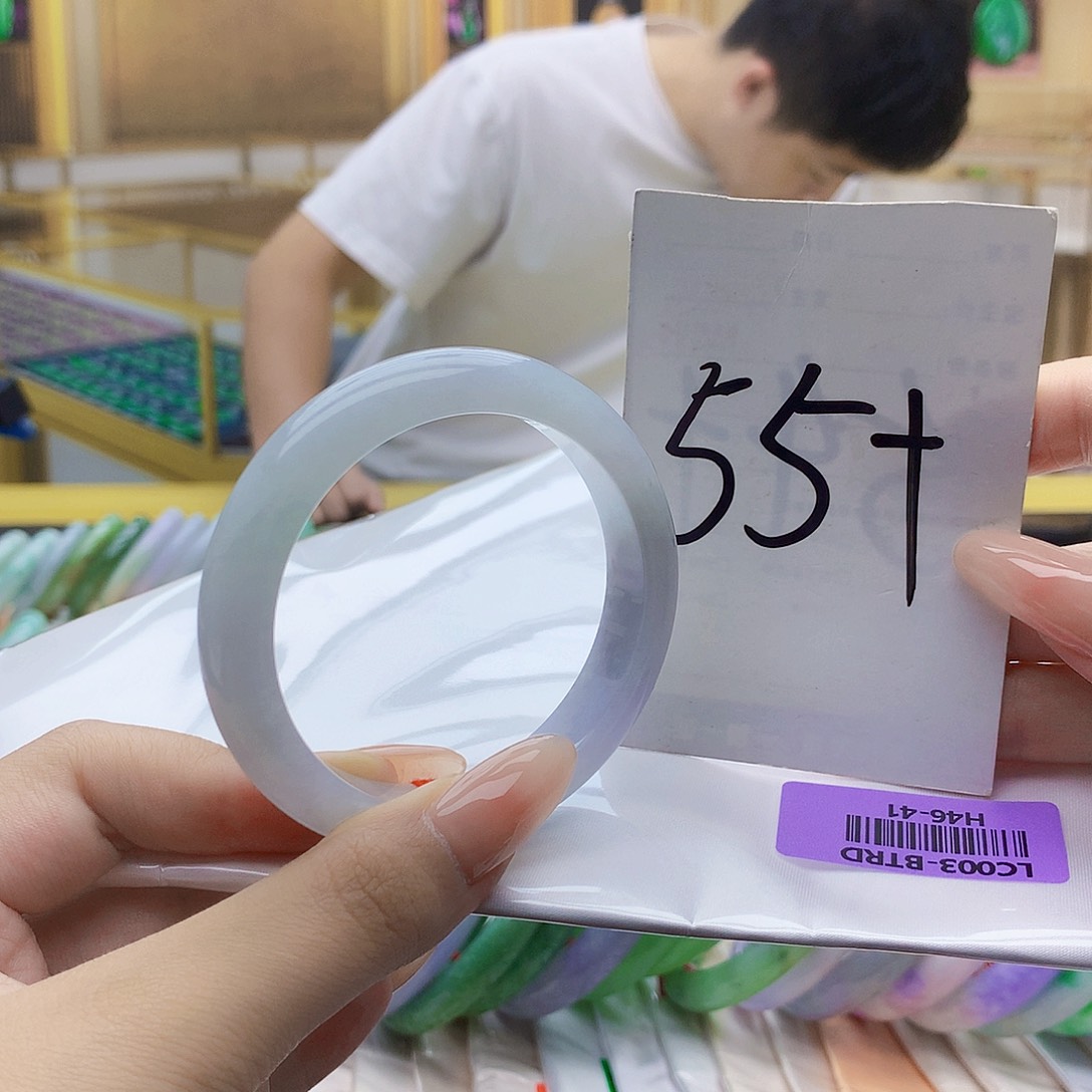 翡翠手镯未镶嵌00009……