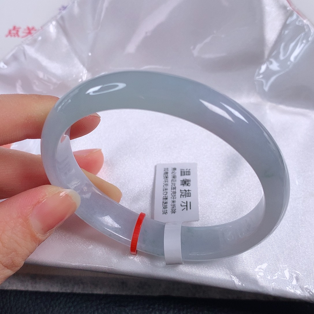 翡翠手镯未镶嵌 贵妃①⑤⑧
