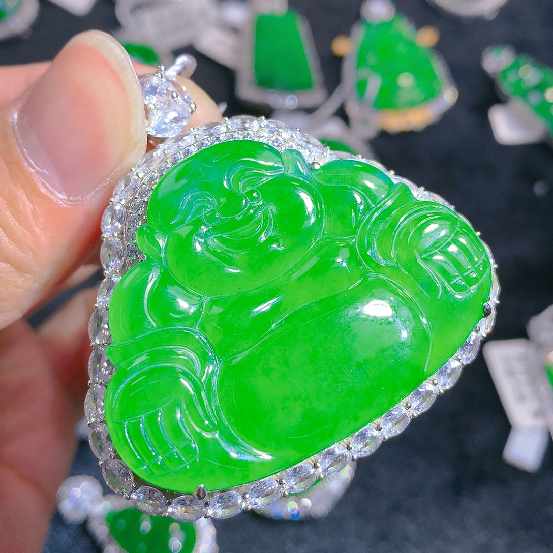 翡翠颈饰银S925镶嵌吊坠