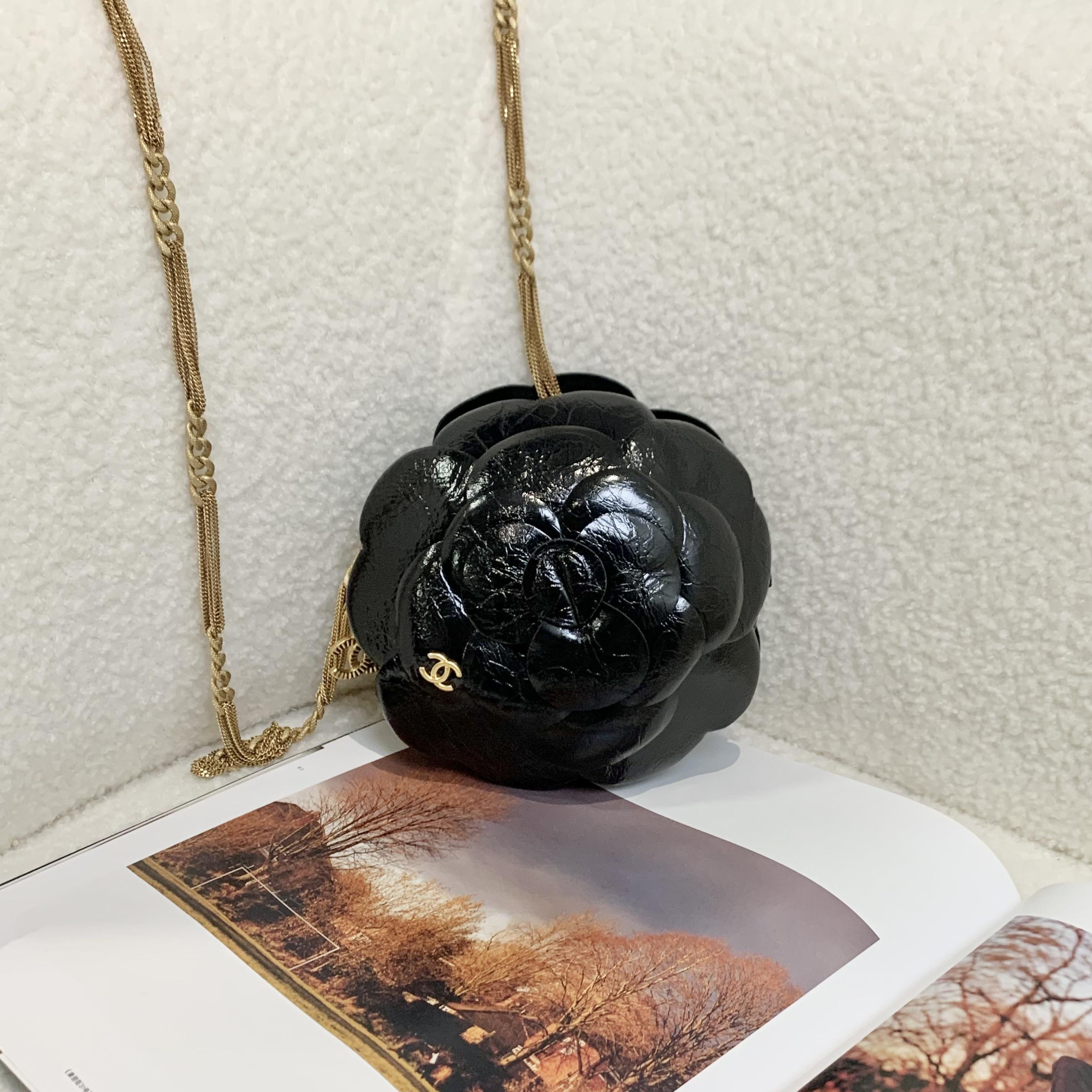 99新 Chanel/香奈儿 壹臻/23K黑金牛山茶花圆饼包 45779798
