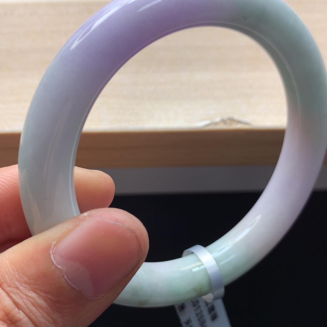 未镶嵌手镯翡翠手镯