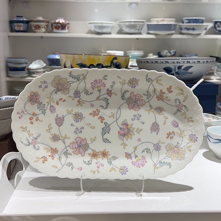 杨****瓷花花葵口浮雕工艺椭圆大盘子超美