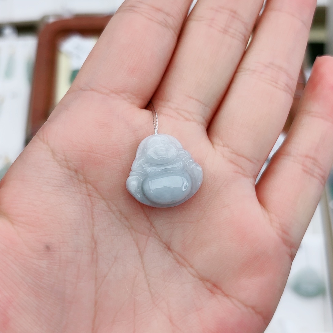 翡翠颈饰未镶嵌佛公