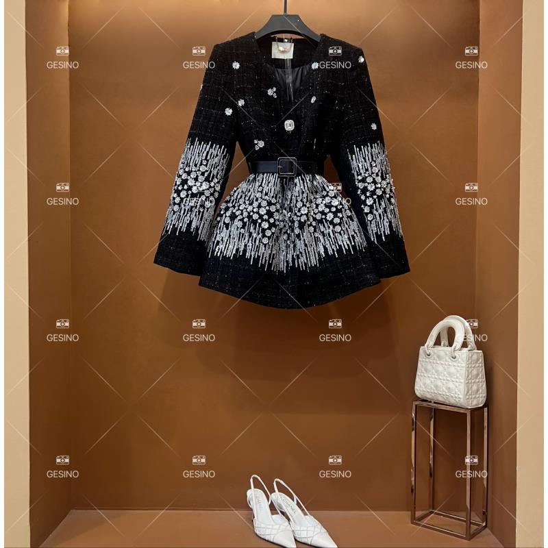 【悠悠】秋冬气质小香风时尚设计师中长款外套 QD-2025208