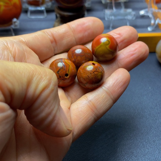 運****未镶嵌颈饰玛瑙/玉髓