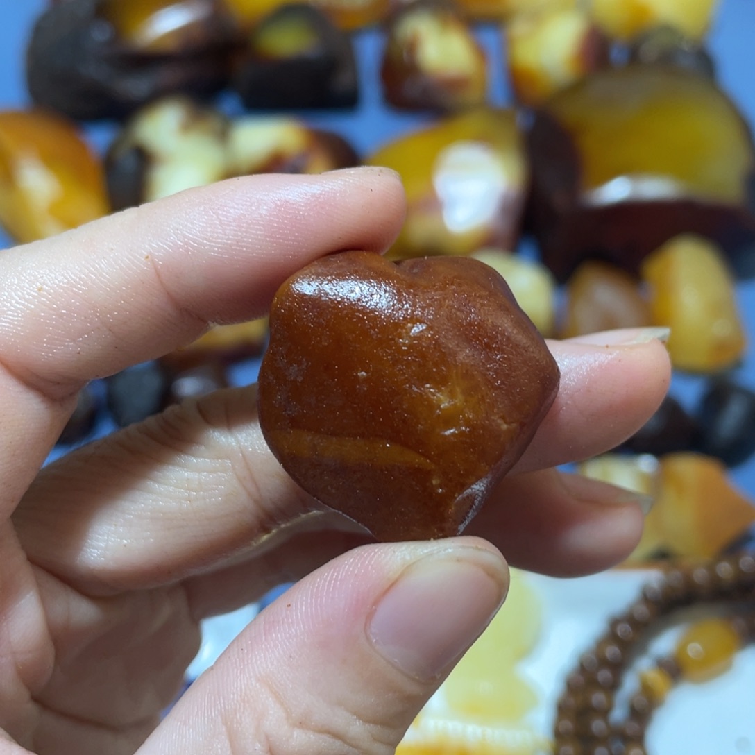 定制蜜蜡未镶嵌随形