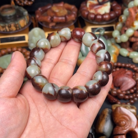 岫岩河磨玉（透闪石质玉）手链未镶嵌良*