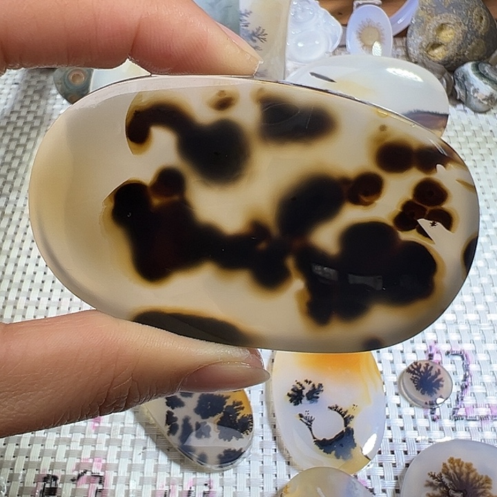 玛瑙/玉髓未镶嵌颈饰