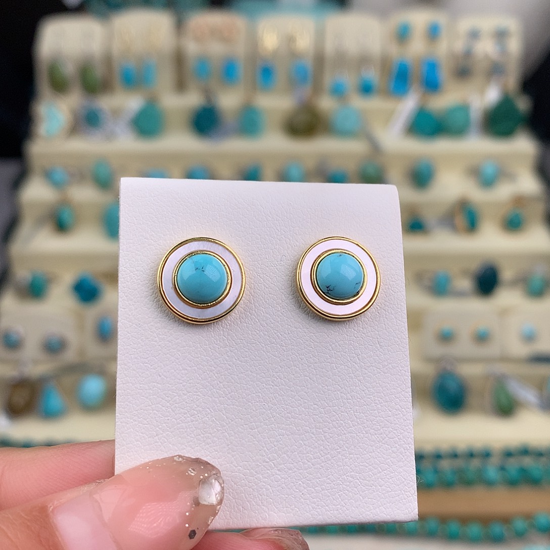 绿松石未镶嵌耳饰