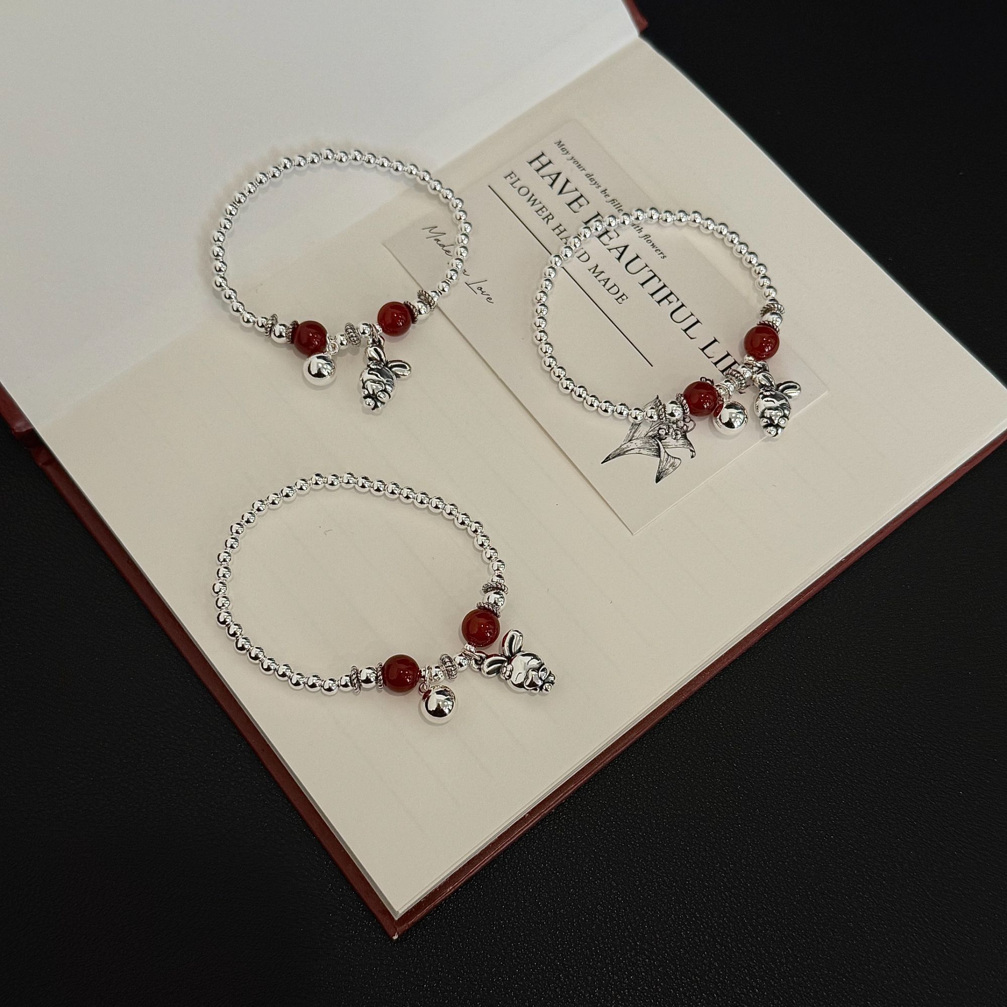 925银手链 抱心小兔纯银手链时尚气质单圈小众设计百搭精致手串