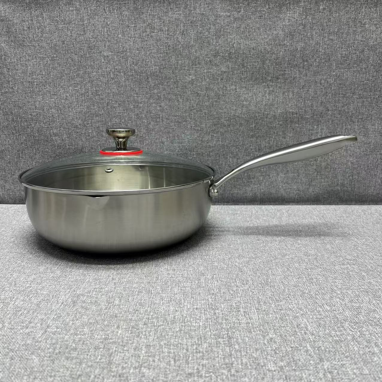 6-016 不锈钢雪平锅 单柄煎炒锅 砂光 30*10CM 带盖重约2.24KG