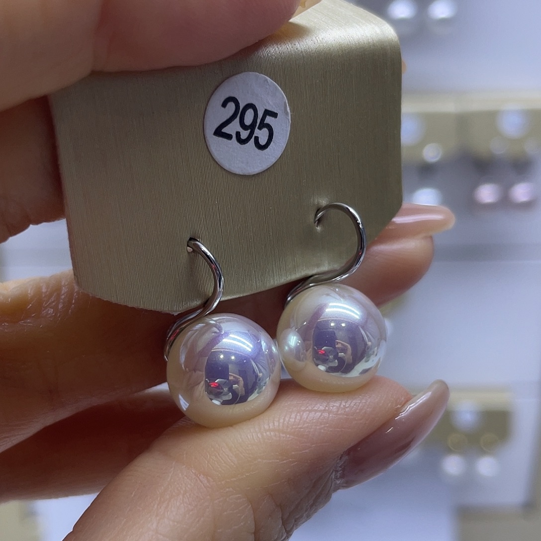 淡水珍珠未镶嵌耳饰