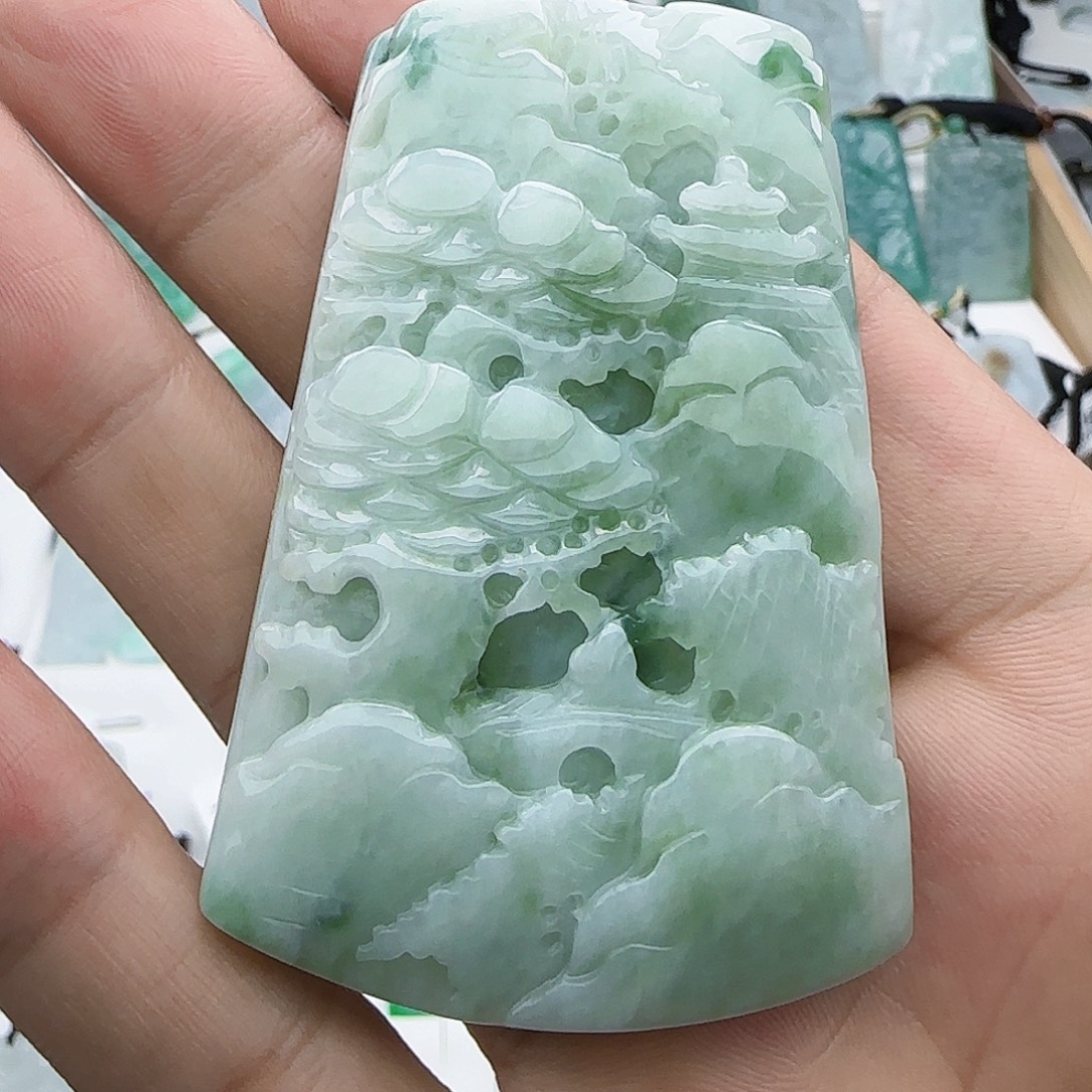 翡翠未镶嵌颈饰翡翠