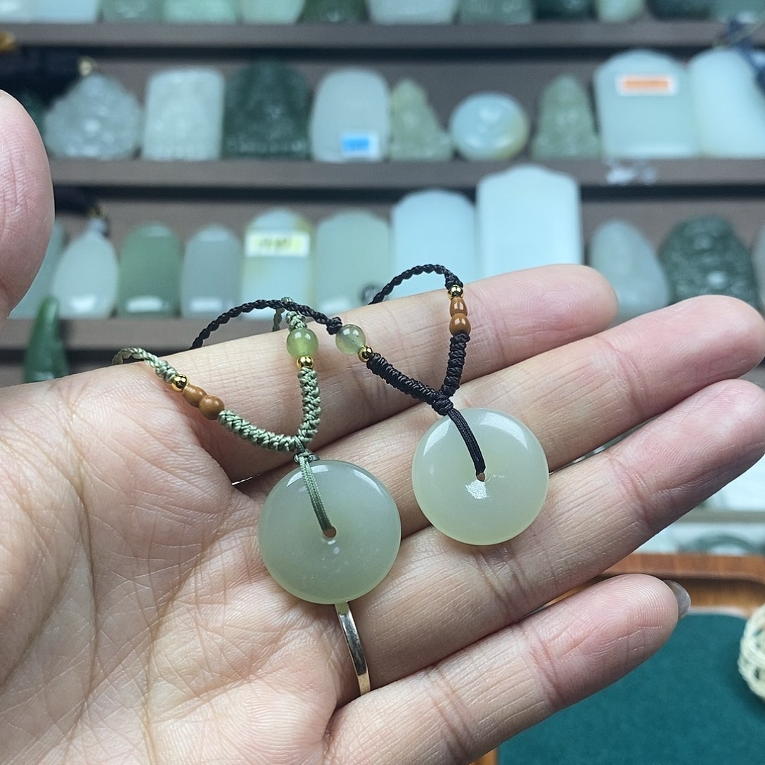 和田玉未镶嵌颈饰20mm平安扣多样性发1件