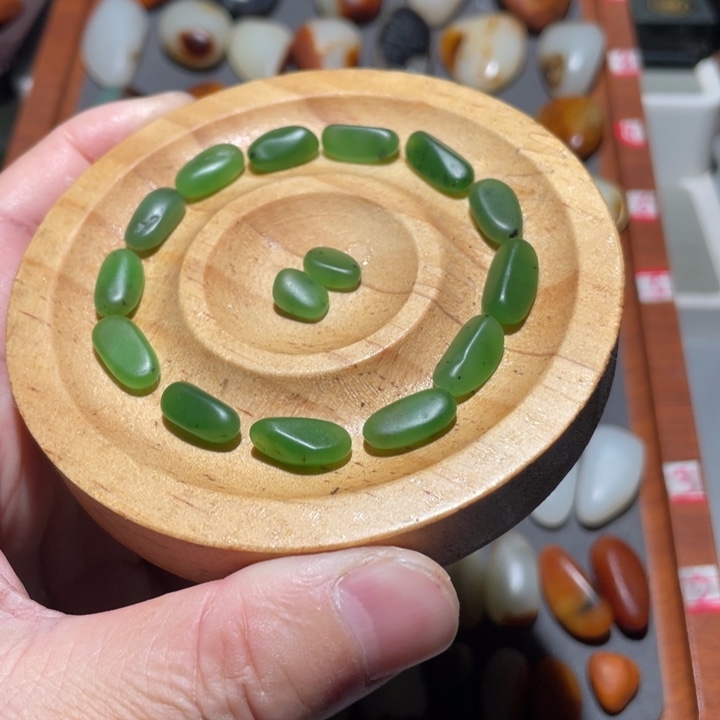 和田玉（糖玉）未镶嵌挂件