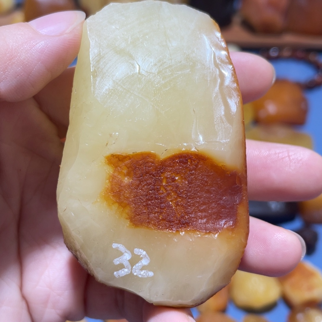 定制蜜蜡未镶嵌牌子