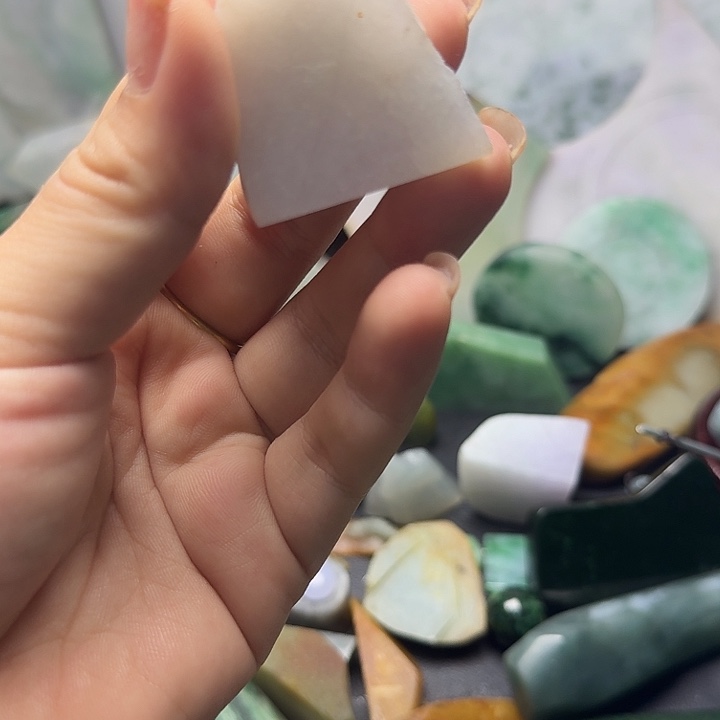 未镶嵌定制翡翠翡翠