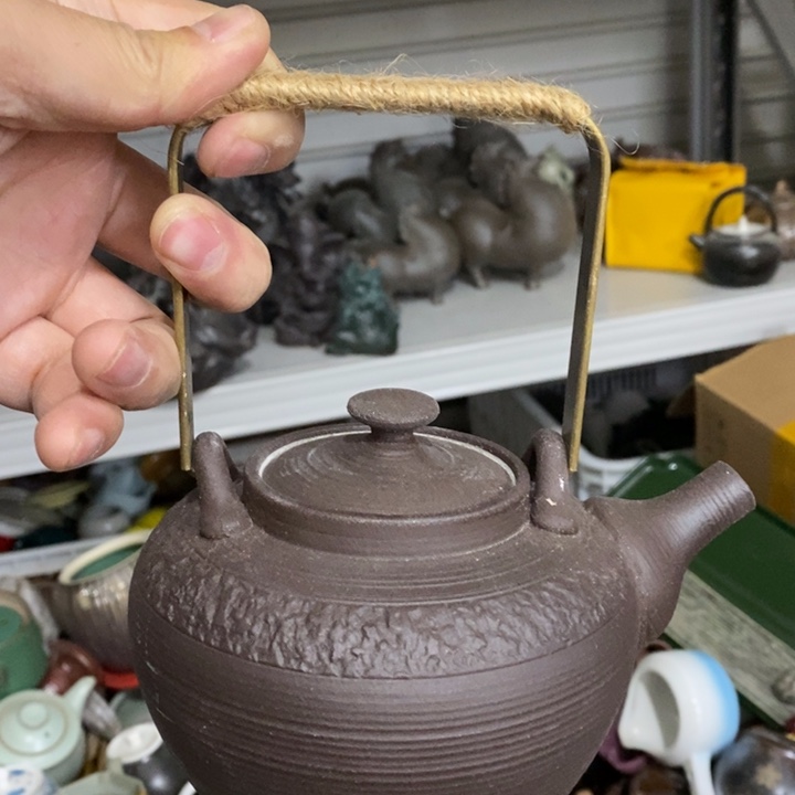 陶瓷艺术品及陶瓷壶