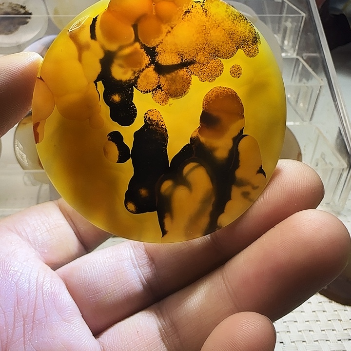 玛瑙/玉髓未镶嵌珠宝奇石