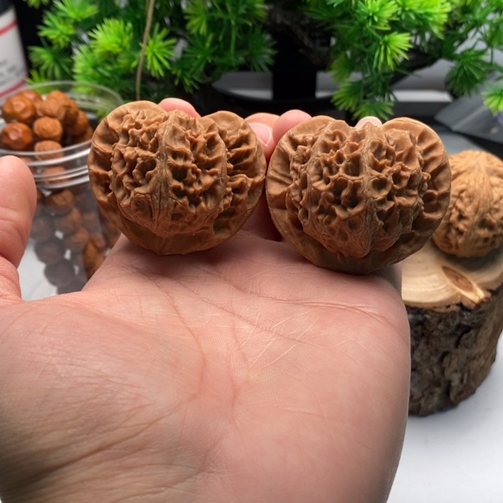 吊坠文玩核桃46全品宫灯