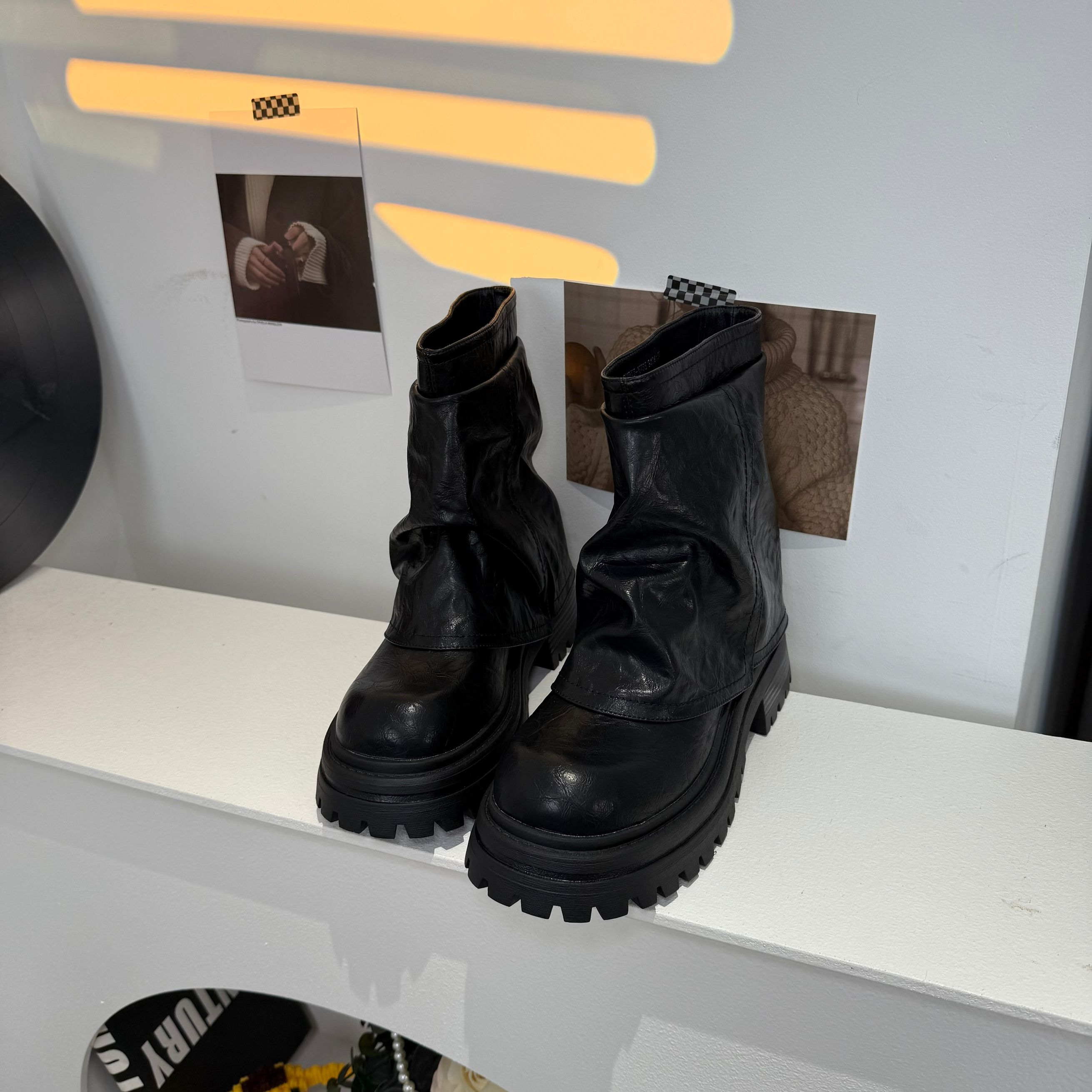 裤管短靴子女2025新款高级感皮靴鞋厚底西部马丁靴女款