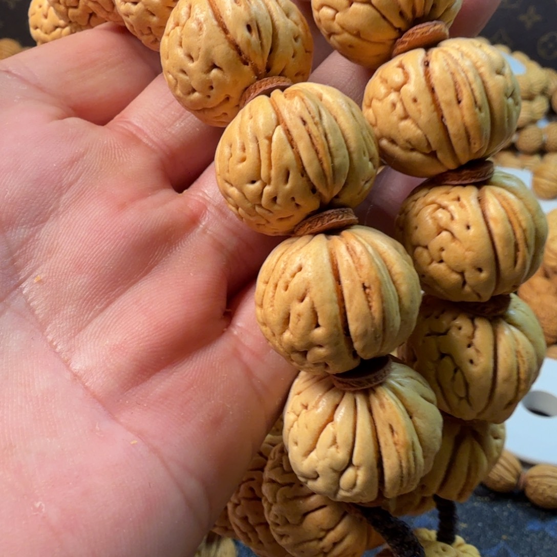 桃核吊坠肌肉手持