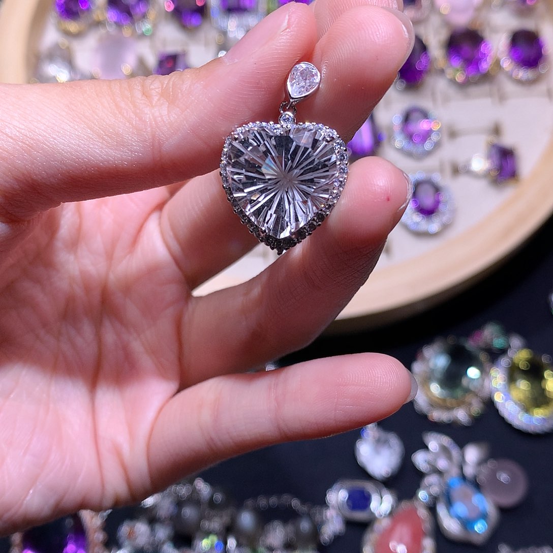 银S925镶嵌戒指黄晶m****8