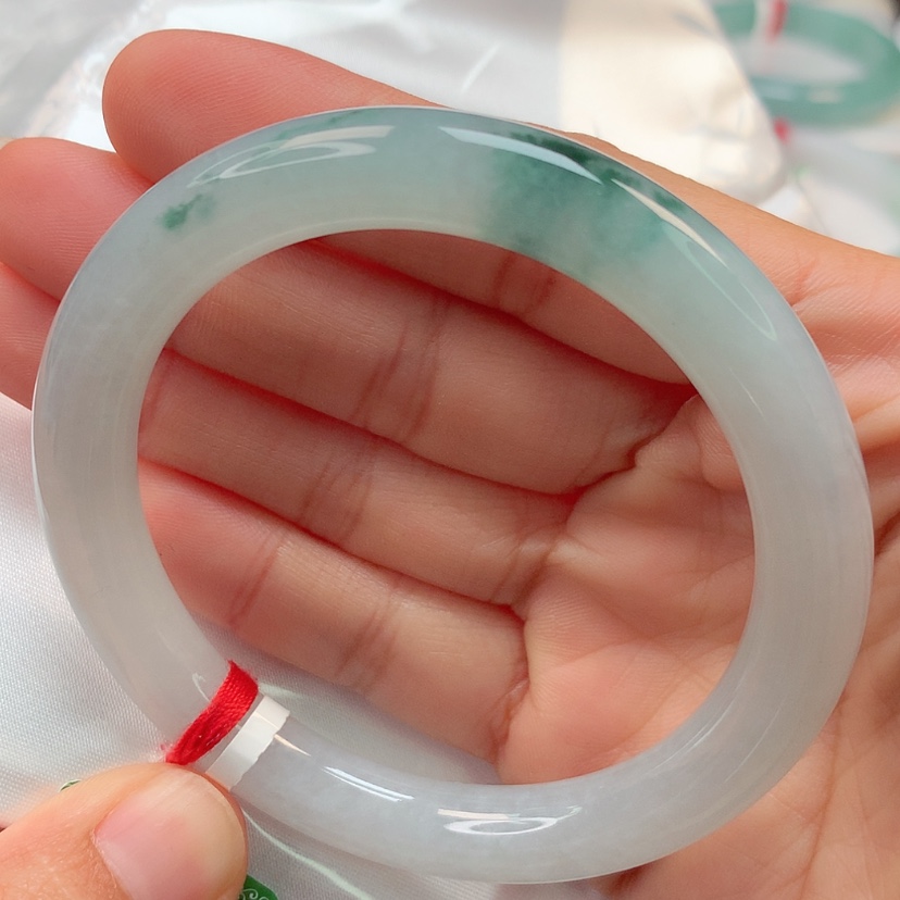 【闪购商品】翡翠手镯未镶嵌天然翡翠手镯