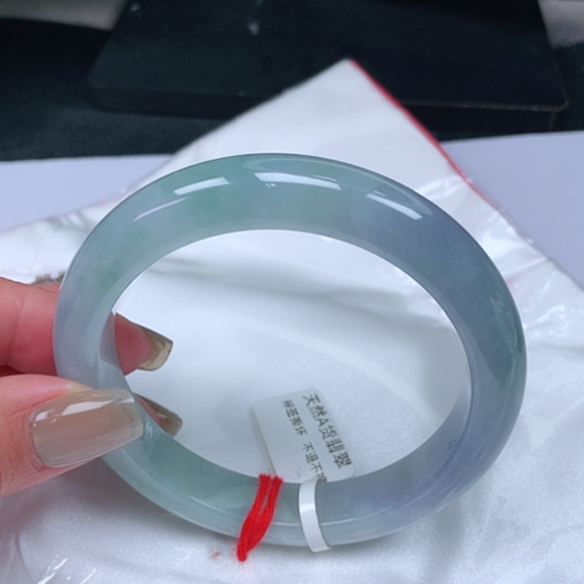 【闪购商品】翡翠手镯未镶嵌60-61，