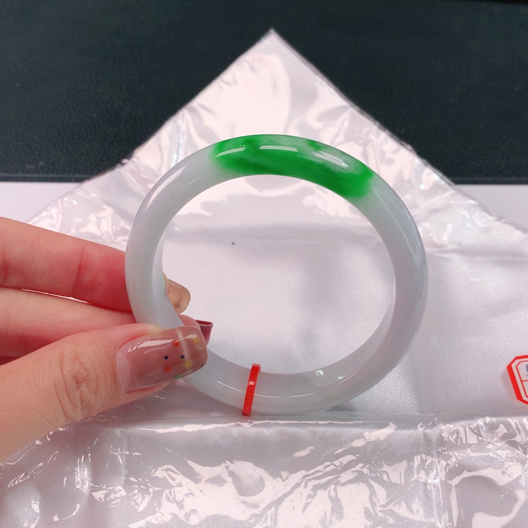 未镶嵌手镯翡翠035