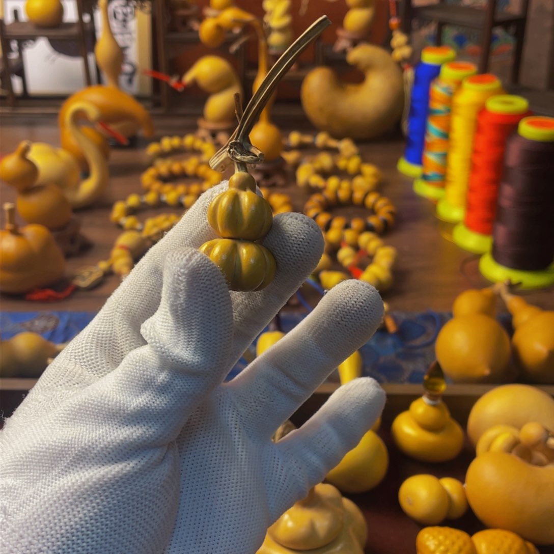 龙*?刚刚和剧场c吃饭饭