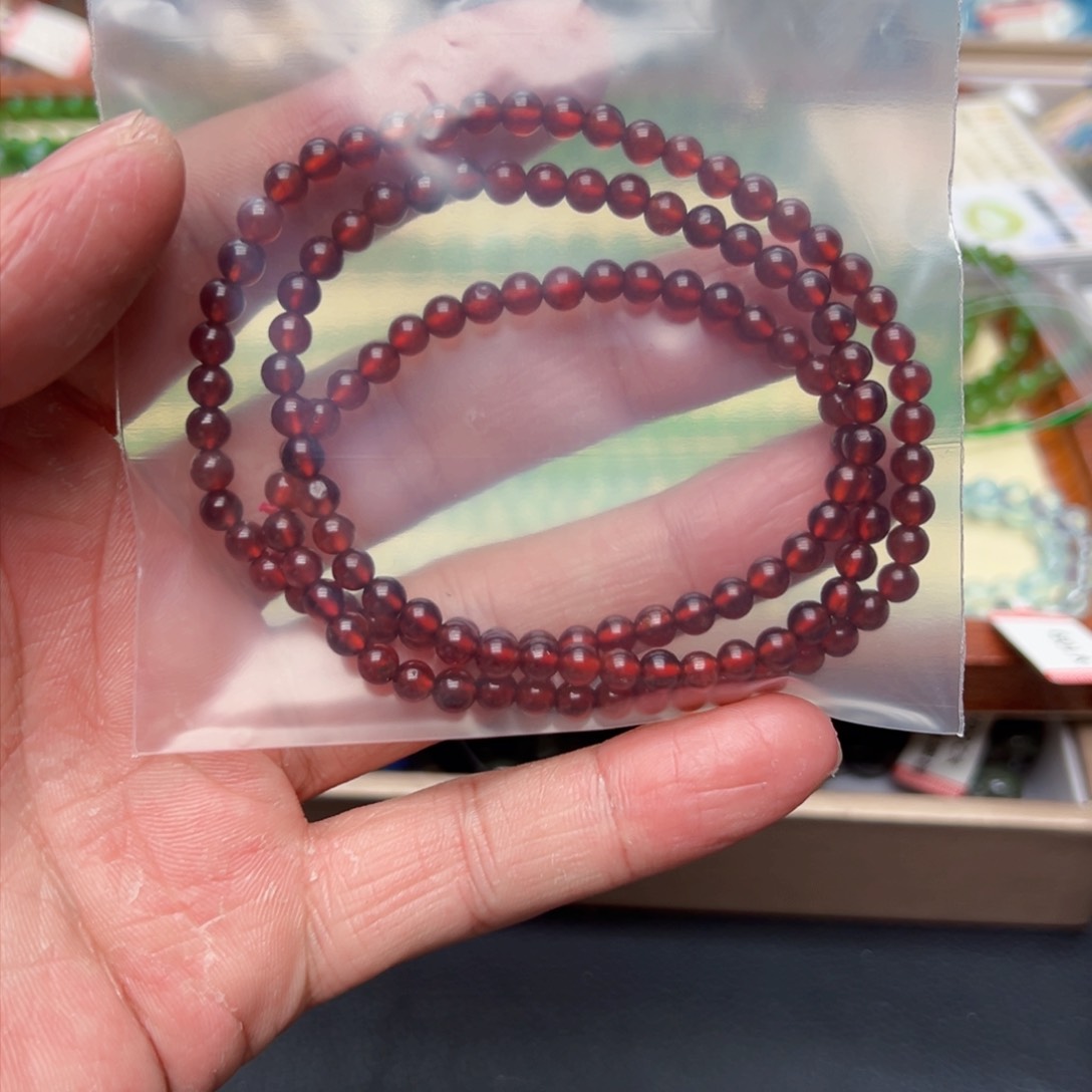 未镶嵌手链水晶中****）橙红多圈