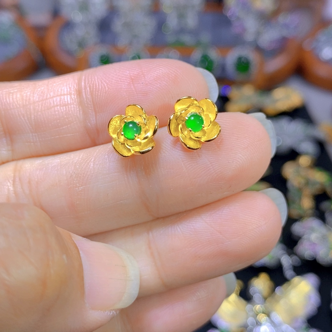 翡翠颈饰银S925镶嵌天然翡翠