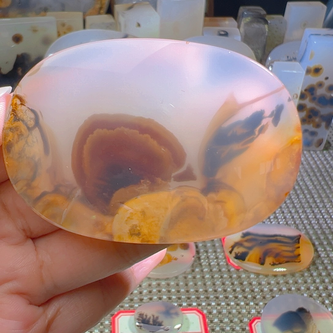 玛瑙/玉髓颈饰未镶嵌