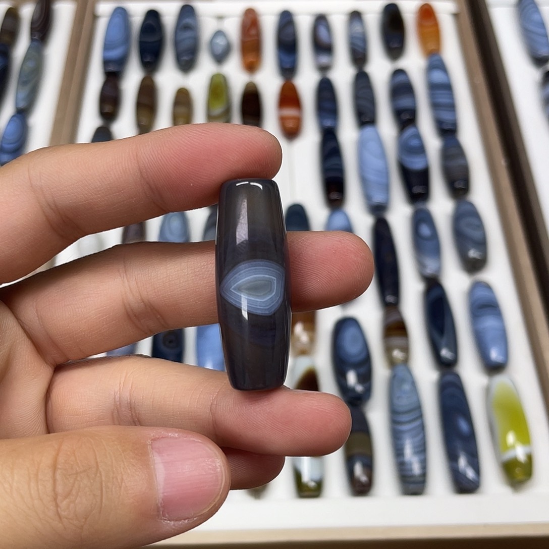 路***半合金颈饰玛瑙/玉髓