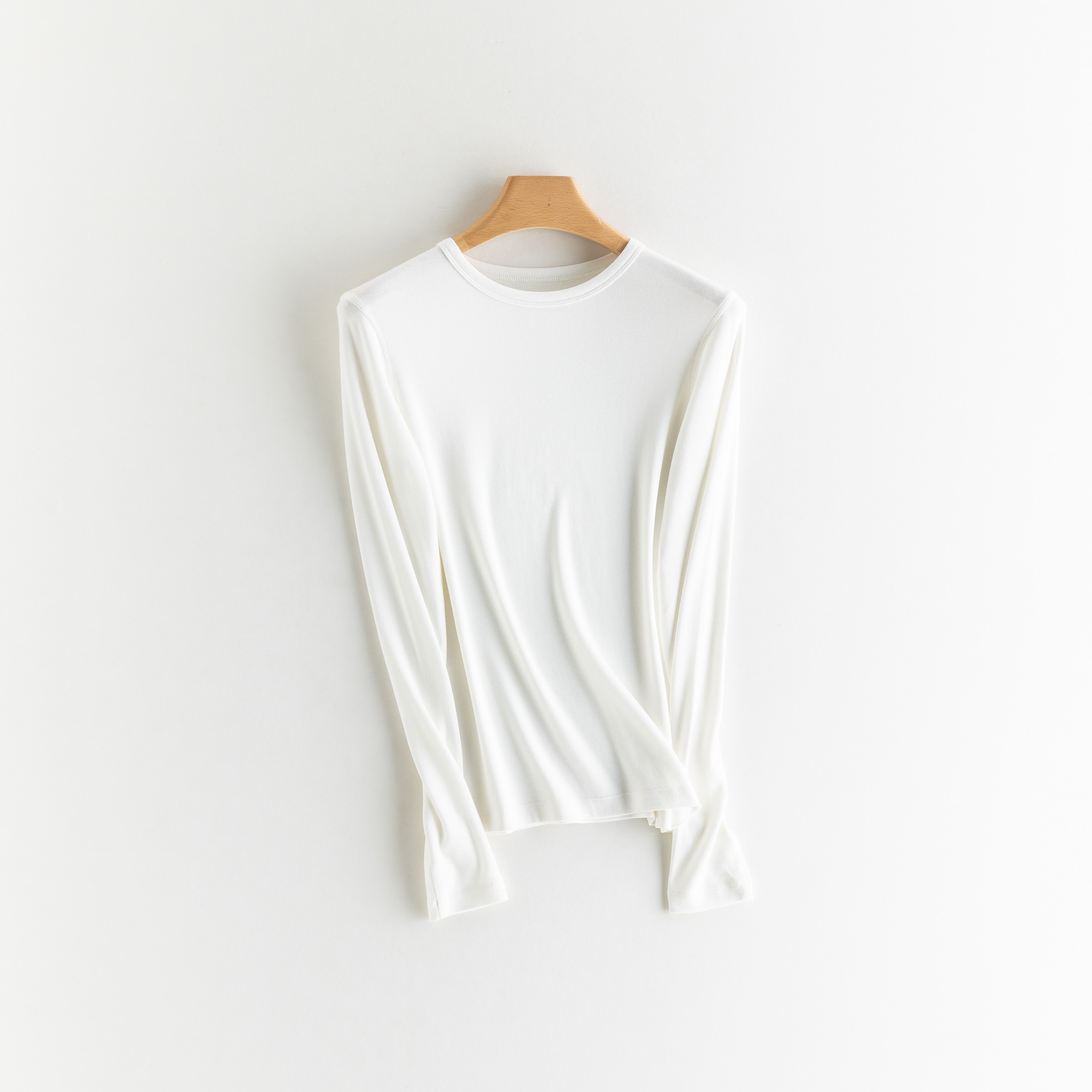 JINGXI鲸譆[秋意]圆领长袖珍珠粉山羊绒纯色打底衫YY2919