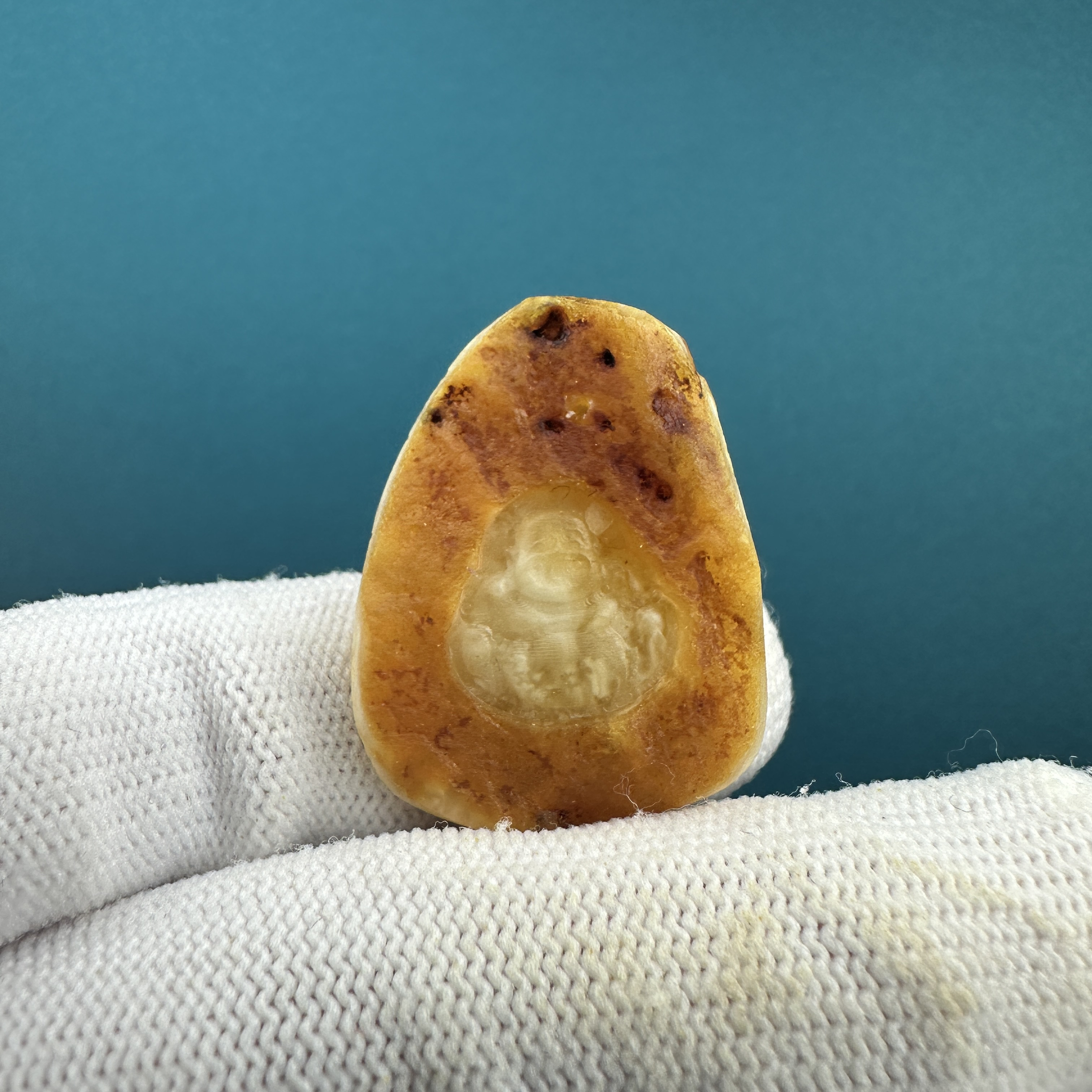 B6962天然原矿俄料蜜蜡 瑕疵特价原石吊坠 22.8*30mm支持复检