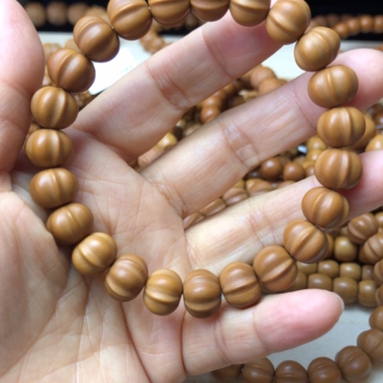 用***2手串猴头核桃鲨鱼背