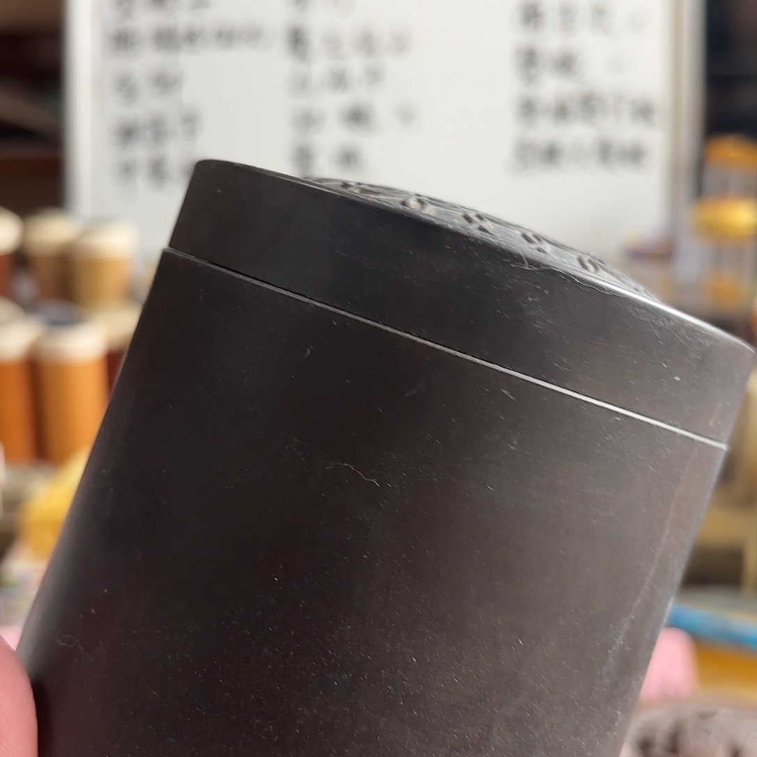两条微瑕疵泥罐 两条油葫芦不包断须尾