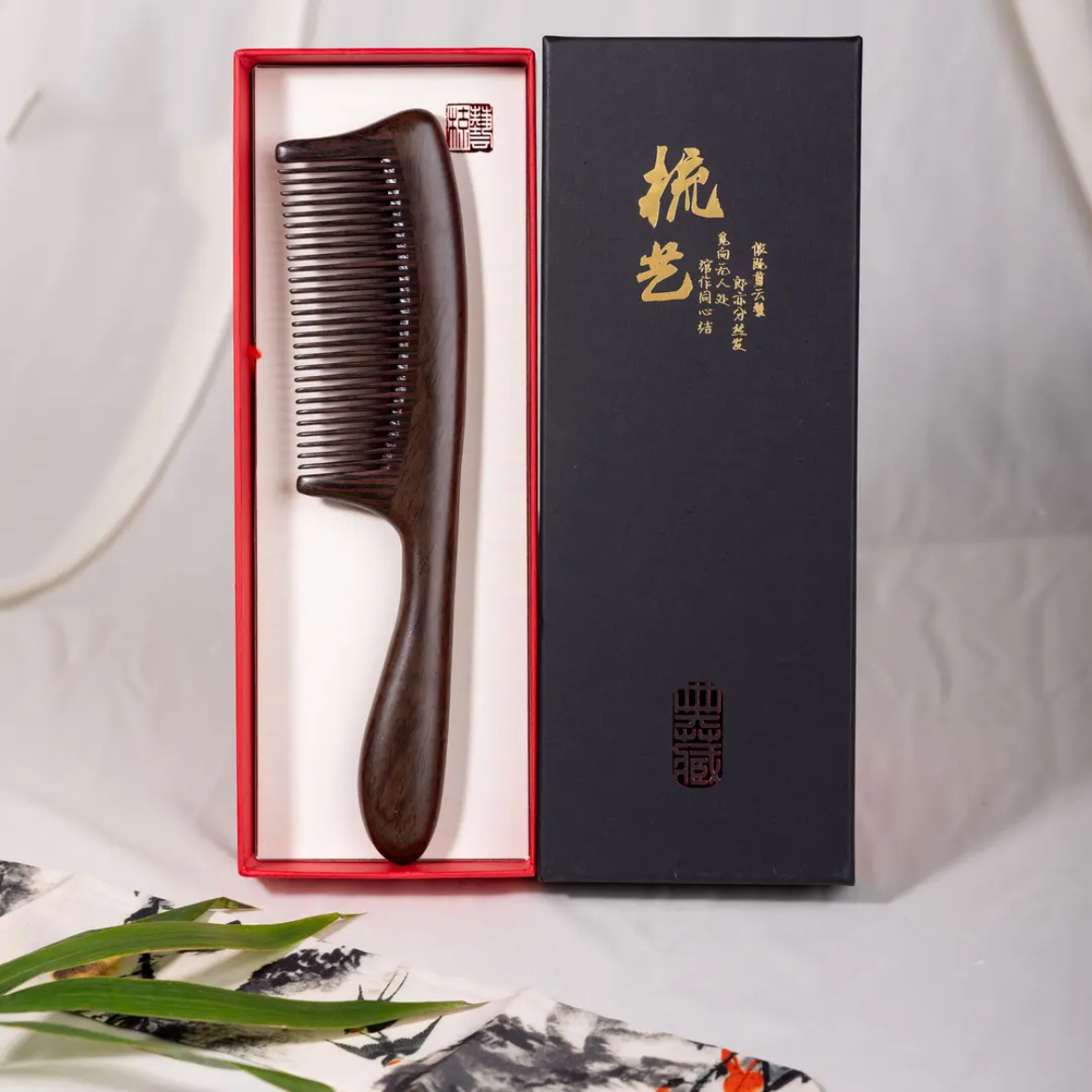 黑檀木梳男女通用顺发檀木梳细齿中齿宽齿大号家用黑檀木梳木梳子