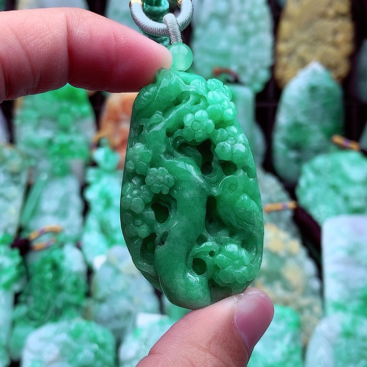 翡翠吊坠(不含链)未镶嵌