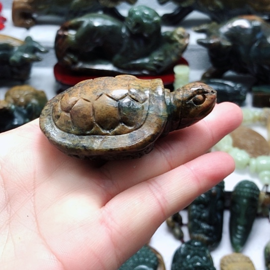 岫岩河磨玉（透闪石质玉）把件未镶嵌