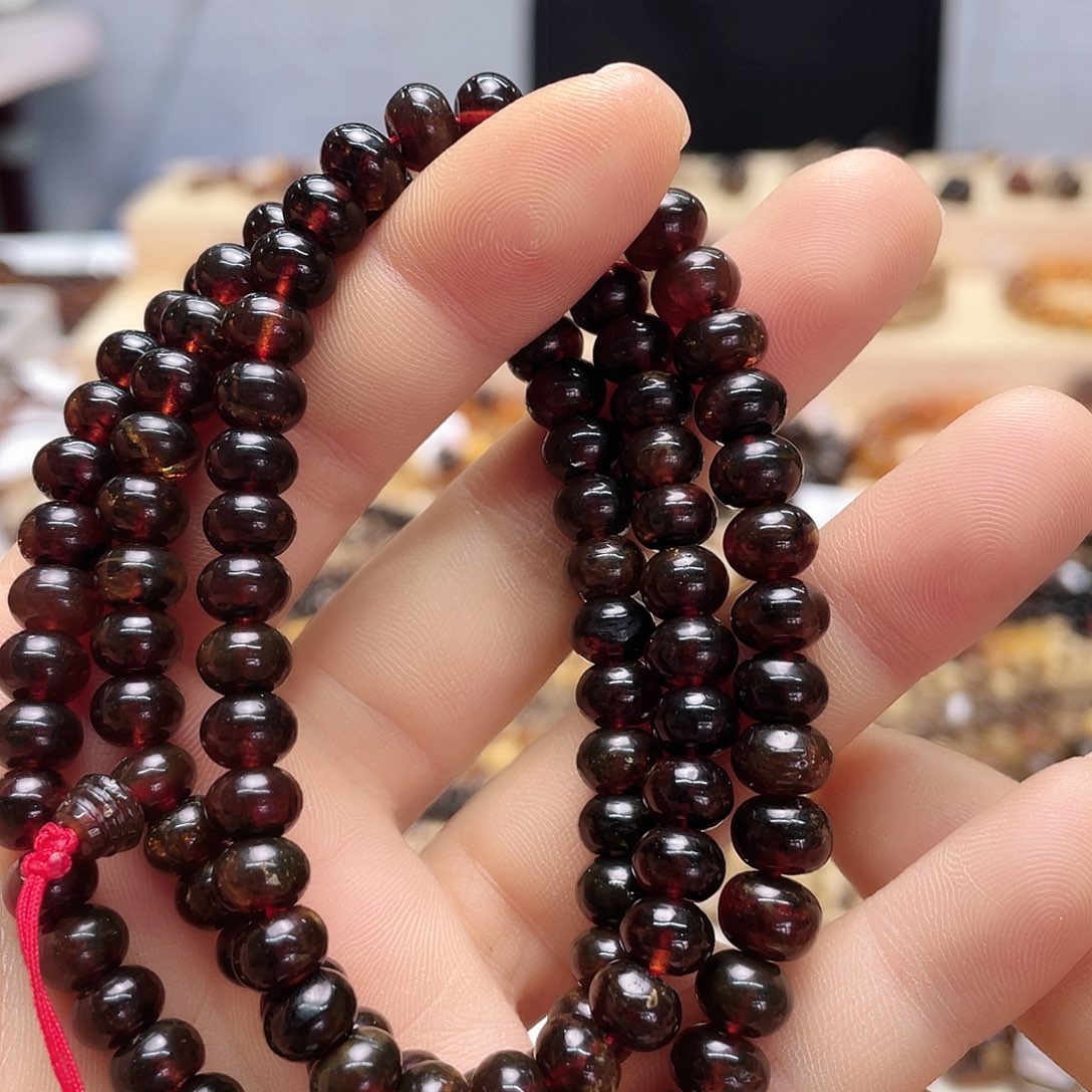 琥珀裸石未镶嵌七