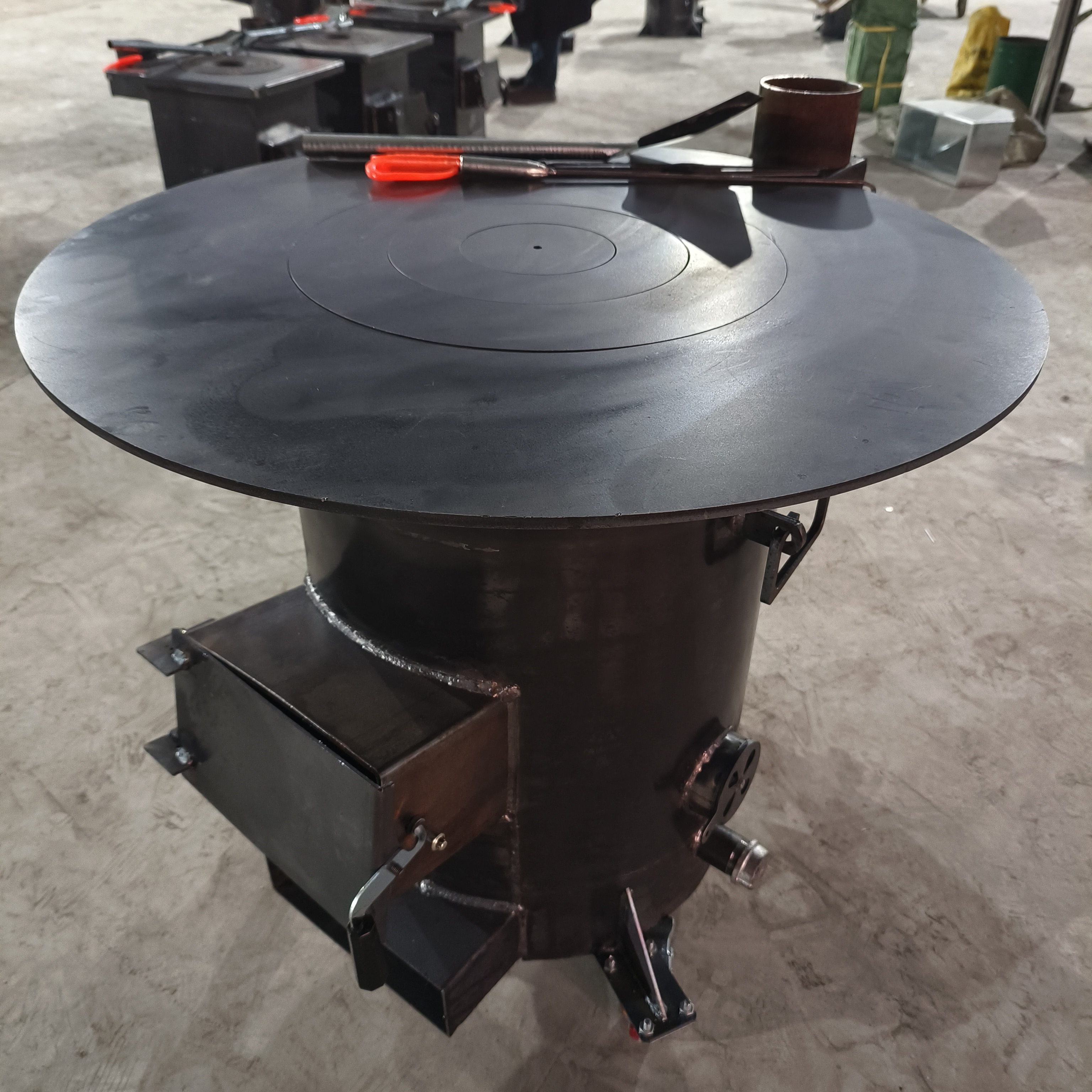 80圆形炉面内胆直径32带烤箱带轮子柴煤两用气化做饭取暖炉