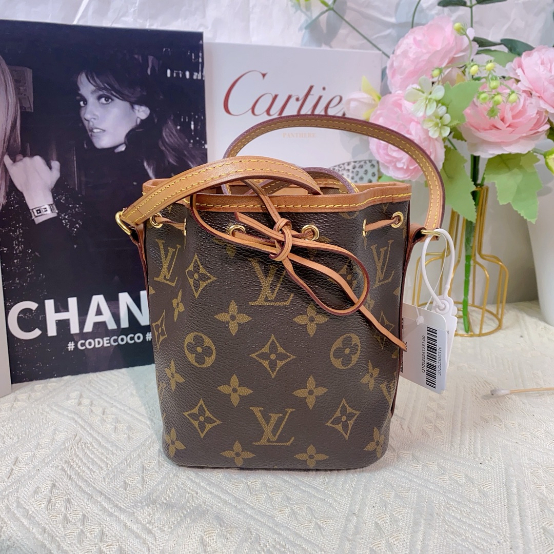 95新 LouisVuitton/路易威登 lv老花抽绳水桶nano单肩包 11877190